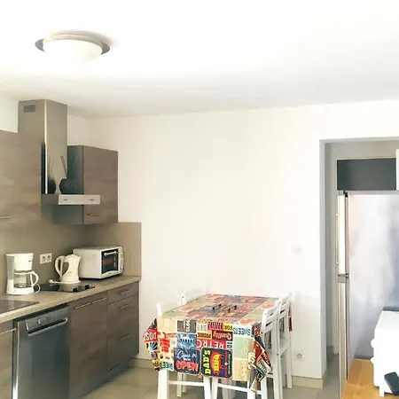 Apartment Rue Du Fiumorbo